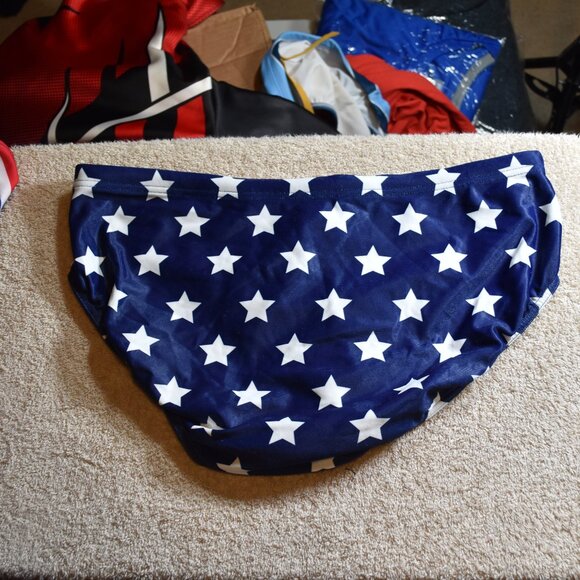 Men's Q Swimwear swim brief size 32, excellent shape - Picture 7 of 7